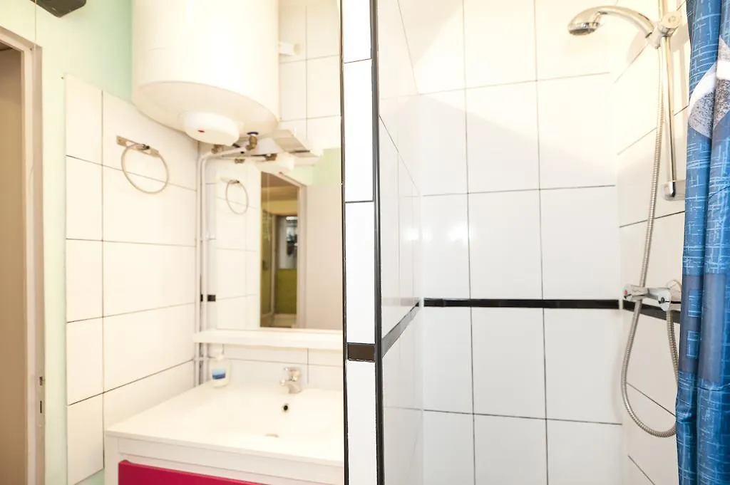 Studio At Colonel Fabien Apartment Paris France